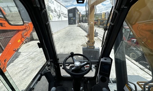 Экскаватор Hengte HT190W